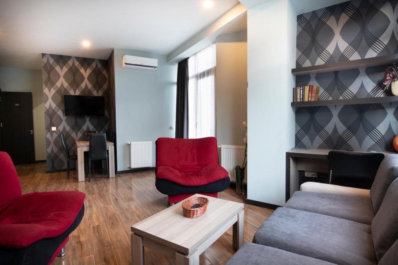 Sani Hotel 3*