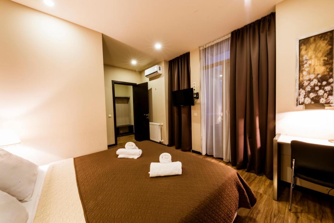 Sani Hotel 3*